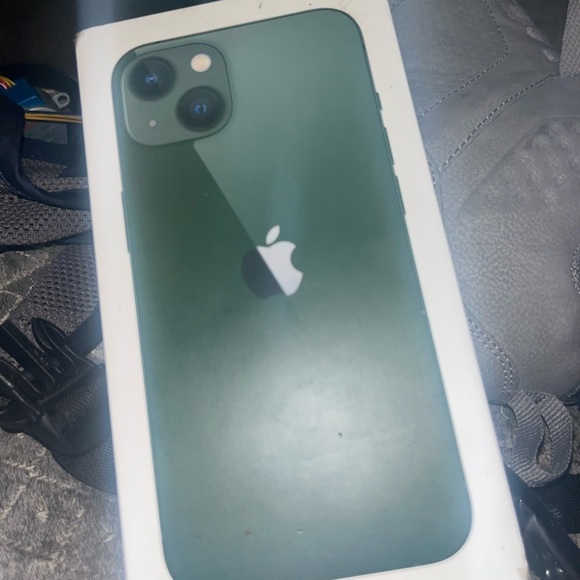 Iphone 13 - Picture 5 of 7